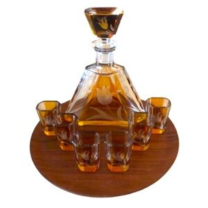 CUT CRYSTAL DECANTER SET W 6 SHOT GLASSES • CLEAR & AMBER COLORED • WOODEN TRAY